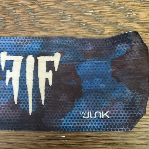 JUNK Brand digital camo blue headband - Picture 6 of 8